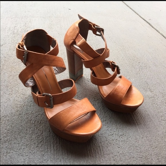 💕HP💕Dolce Vita Emory Platform Sandal - Picture 4 of 9